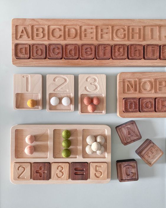 Mainan Montessori untuk Belajar Baca dan Hitung